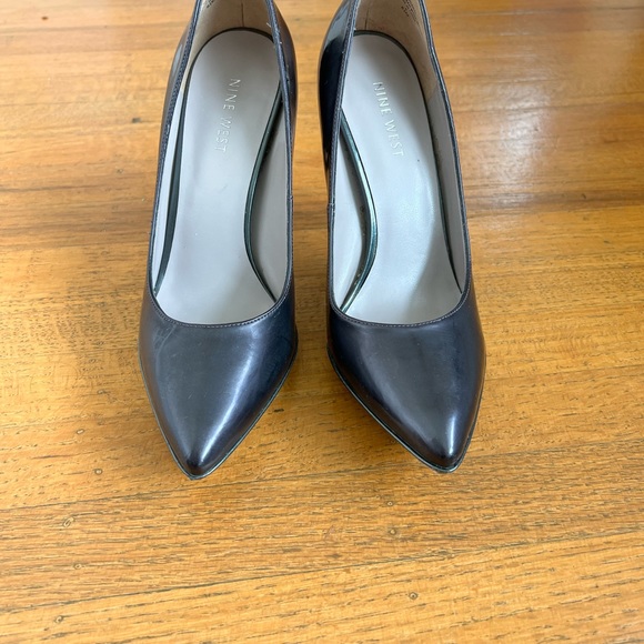 Nine West patent leather pumps - Picture 2 of 3